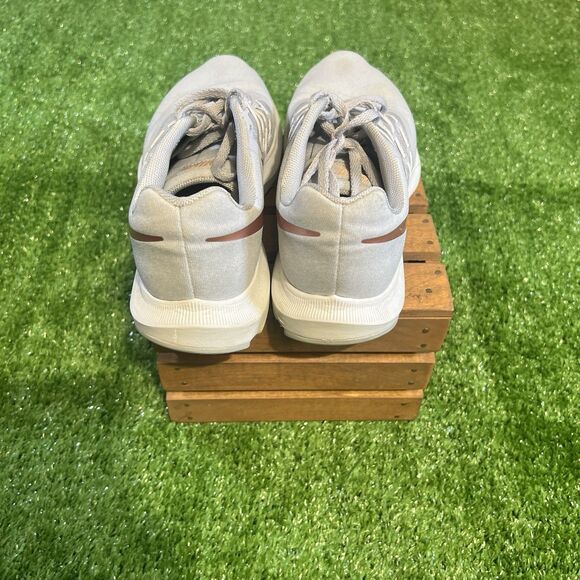 Nike Run Swift Women's Wolf Grey Running Shoes Sneakers BV1160-001 Size 8.5 - Picture 2 of 7